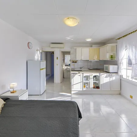 Holiday home Residencia Maritima By Interhome Empuriabrava